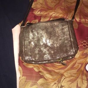 Over the body zip up purse - so cute